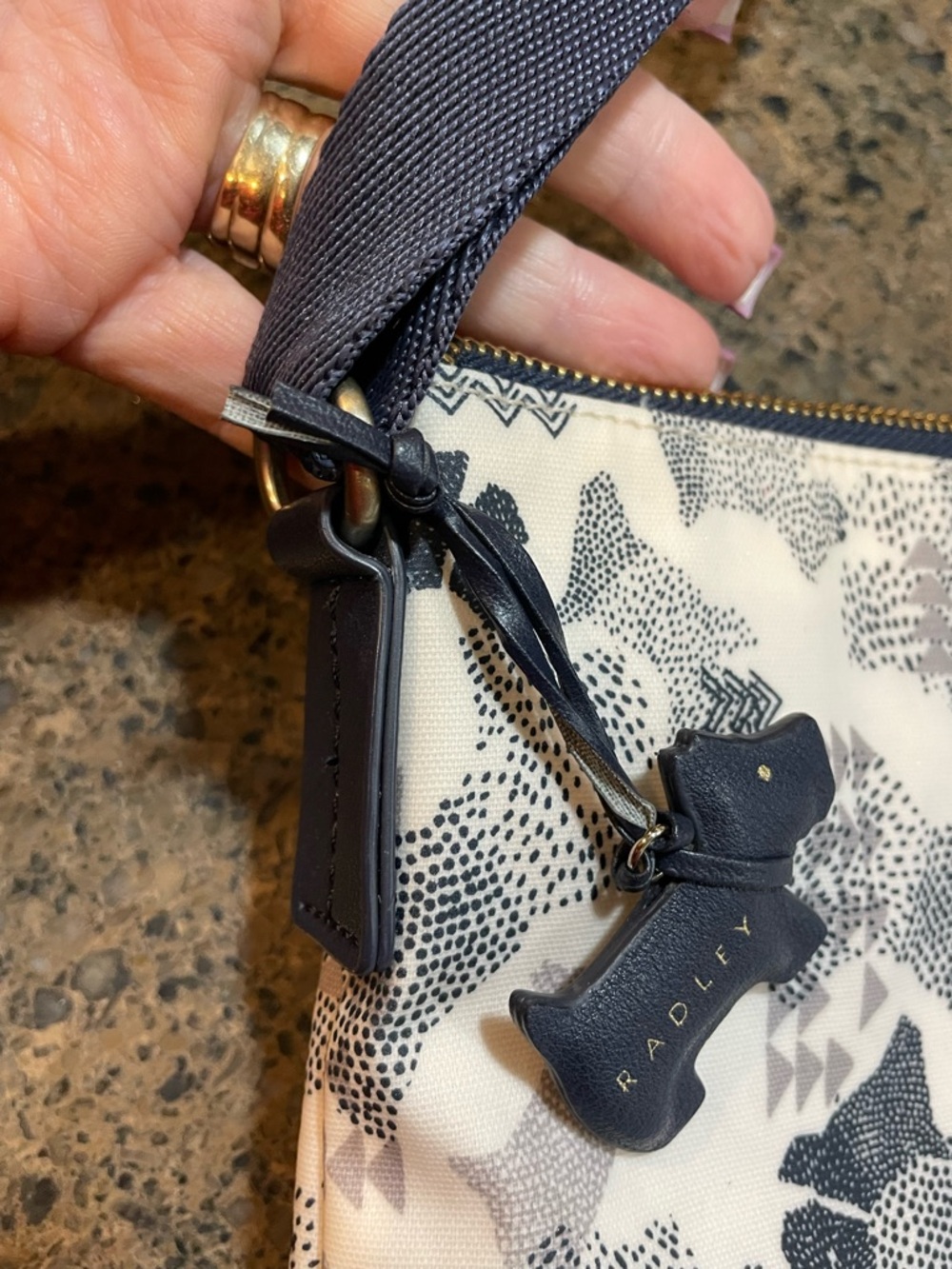 RADLEY LONDON Cream and Navy Crossbody Bag with Scottie Dog Print - Picture 10 of 12